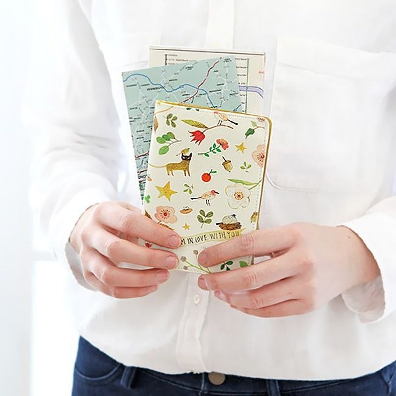 indigo-旅行-柳林风声皮革护照套-甜蜜黄,IDG70107 - 护照夹/护照套 - 真皮 黄色