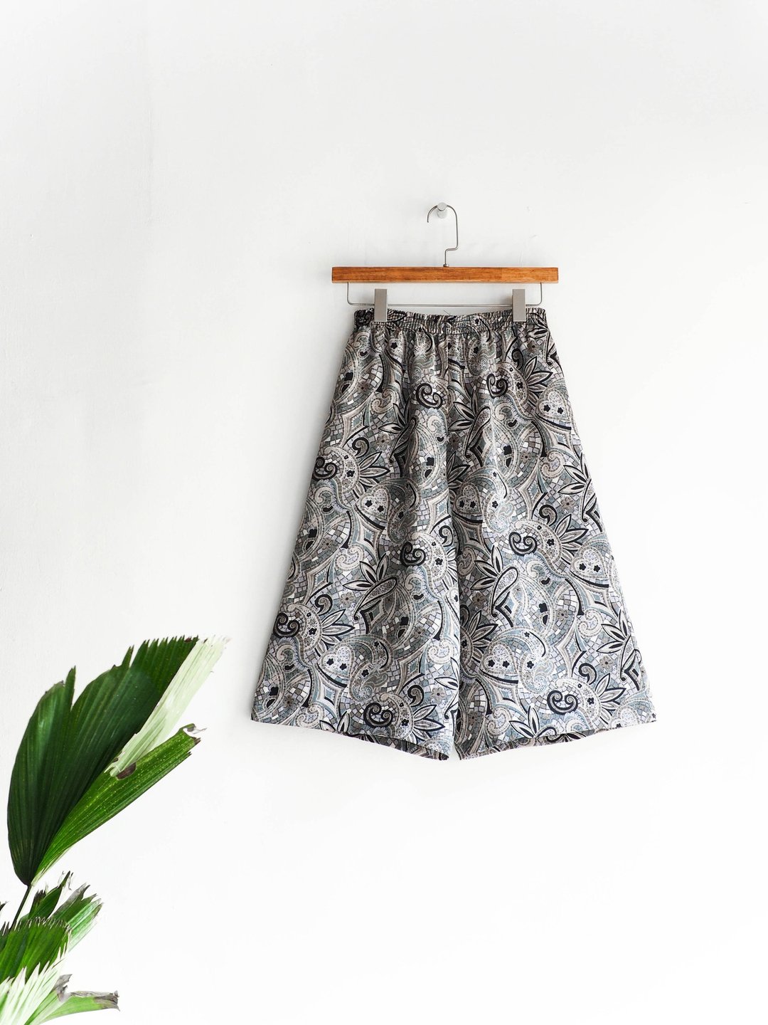 河水山 - 银灰浅紫变形花卉少女 古董丝质宽版长裤  pants vintage - 女装长裤 - 丝．绢 灰色