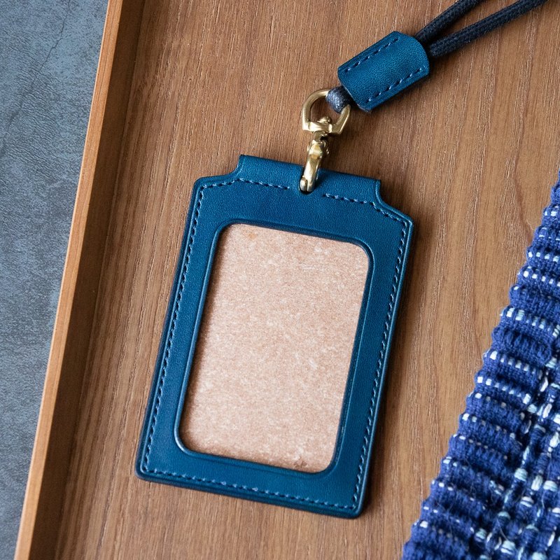 植物鞣手工皮革证件套 附颈绳 海洋蓝 id card holder - 证件套/卡套 - 真皮 蓝色