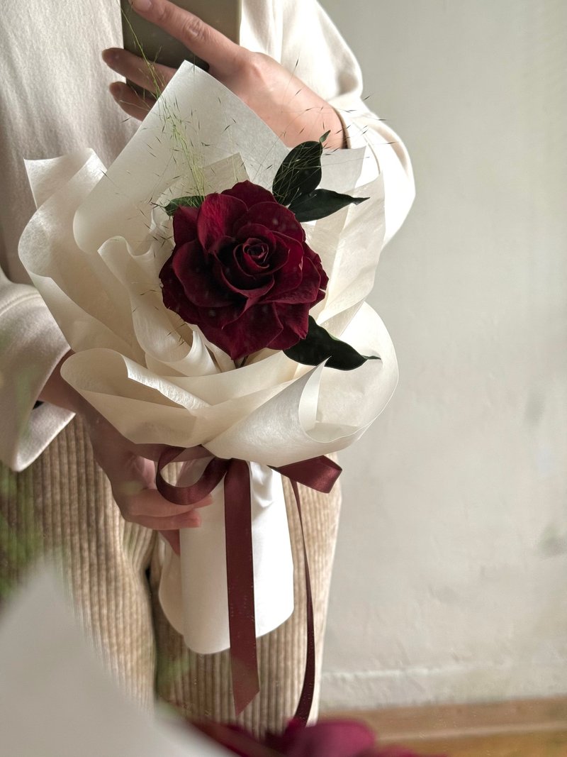 暗红/黑红色 单朵玫瑰永生花束/不凋花束 - 干燥花/捧花 - 植物．花 红色