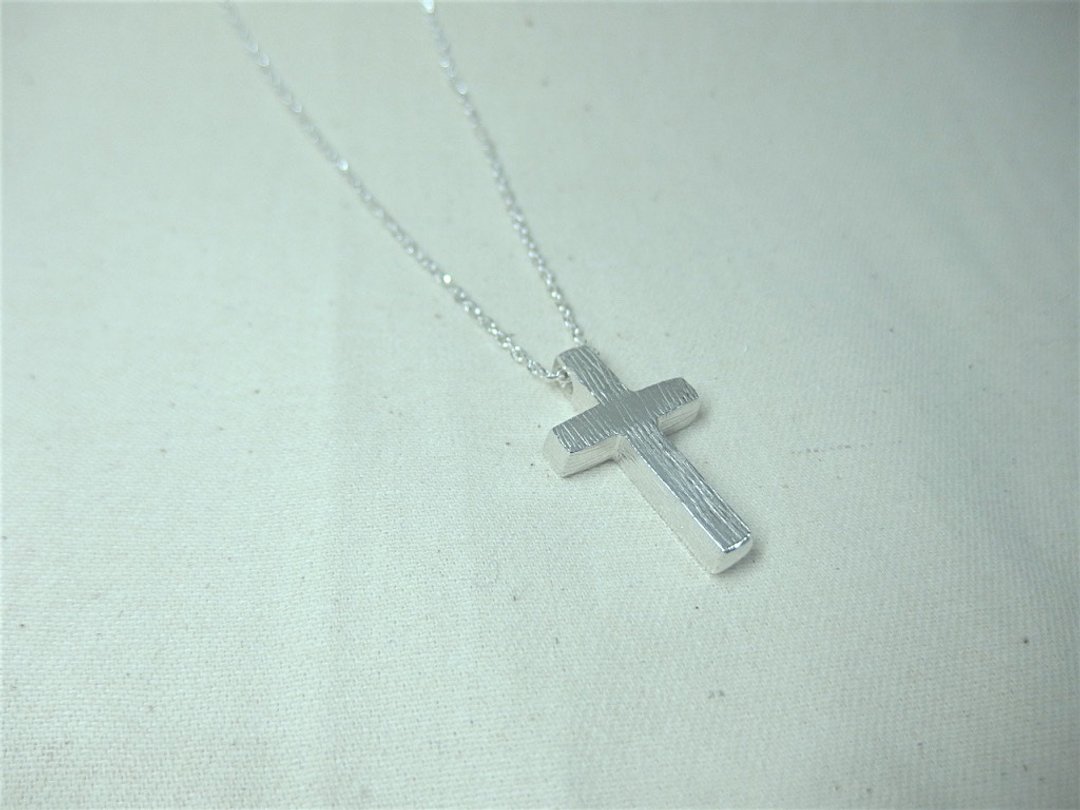 ALittletrip 手作纯银树纹十字架项链(大) necklace silver - 项链 - 纯银 银色