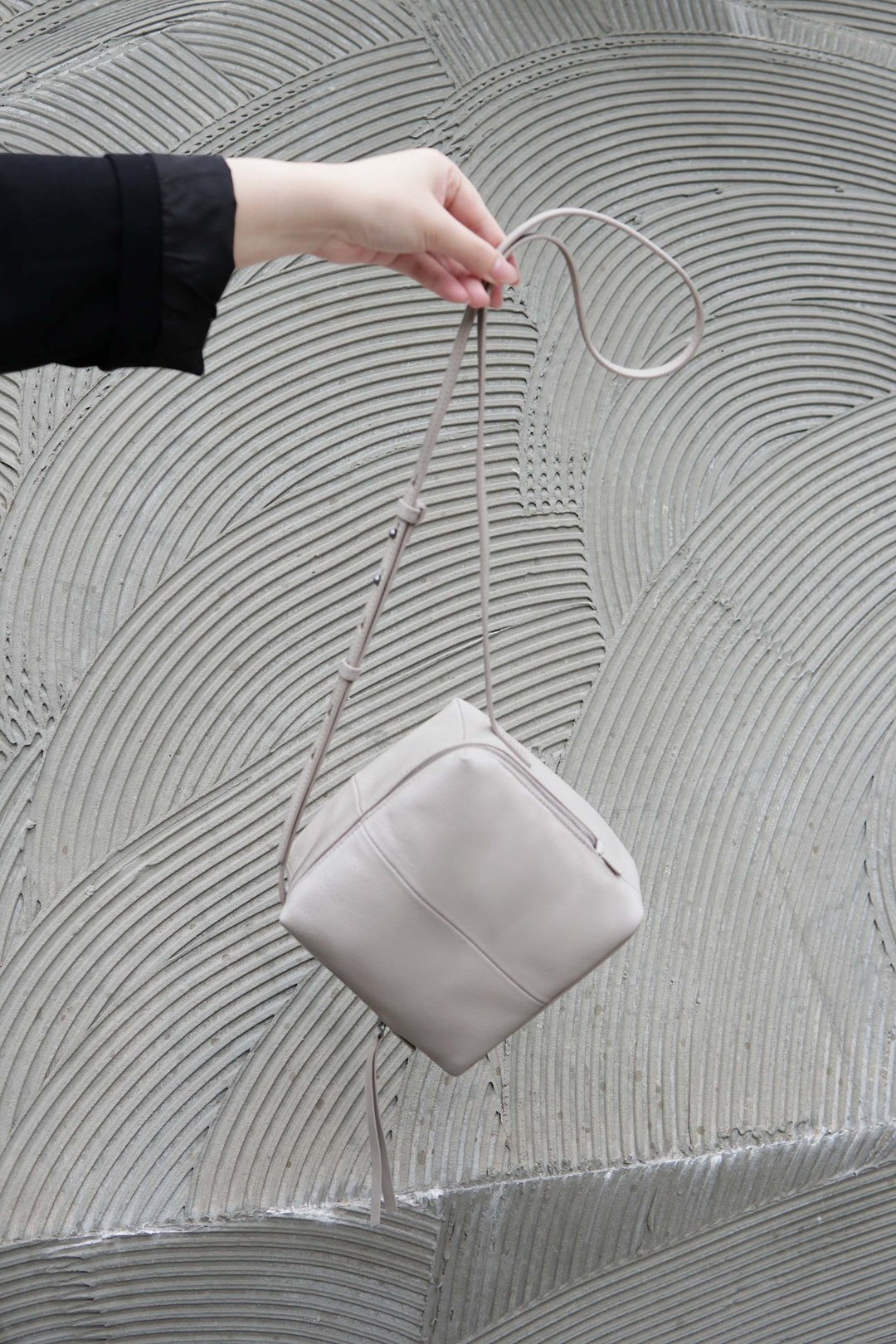 Fudge Shoulder Bag Cumulus Grey 云灰色-侧背包/斜背包 - 侧背包/斜挎包 - 真皮 灰色