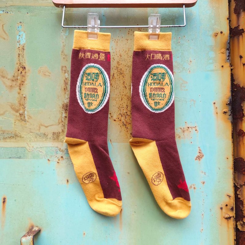 袜好台 Wow Taiwan Style Socks - 啤酒 - 男 女　毕业礼物推荐 - 袜子 - 棉．麻 咖啡色
