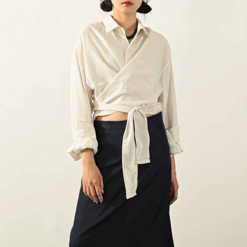 【NaSuBi Vintage】Upcycling短版绑带古着衬衫 - 女装衬衫 - 其他人造纤维 白色