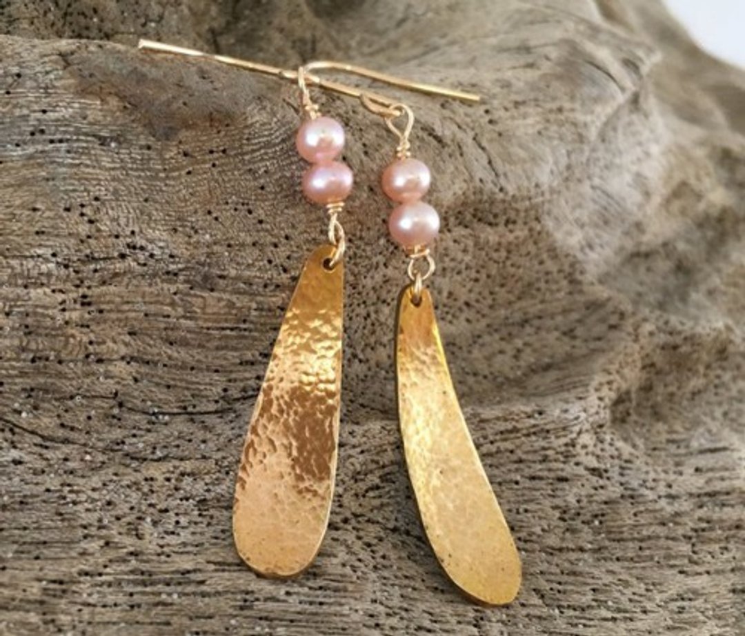 Cherry Pearl ◇ Brass Forged K14GF Earrings / Clip-On - 耳环/耳夹 - 其他金属 