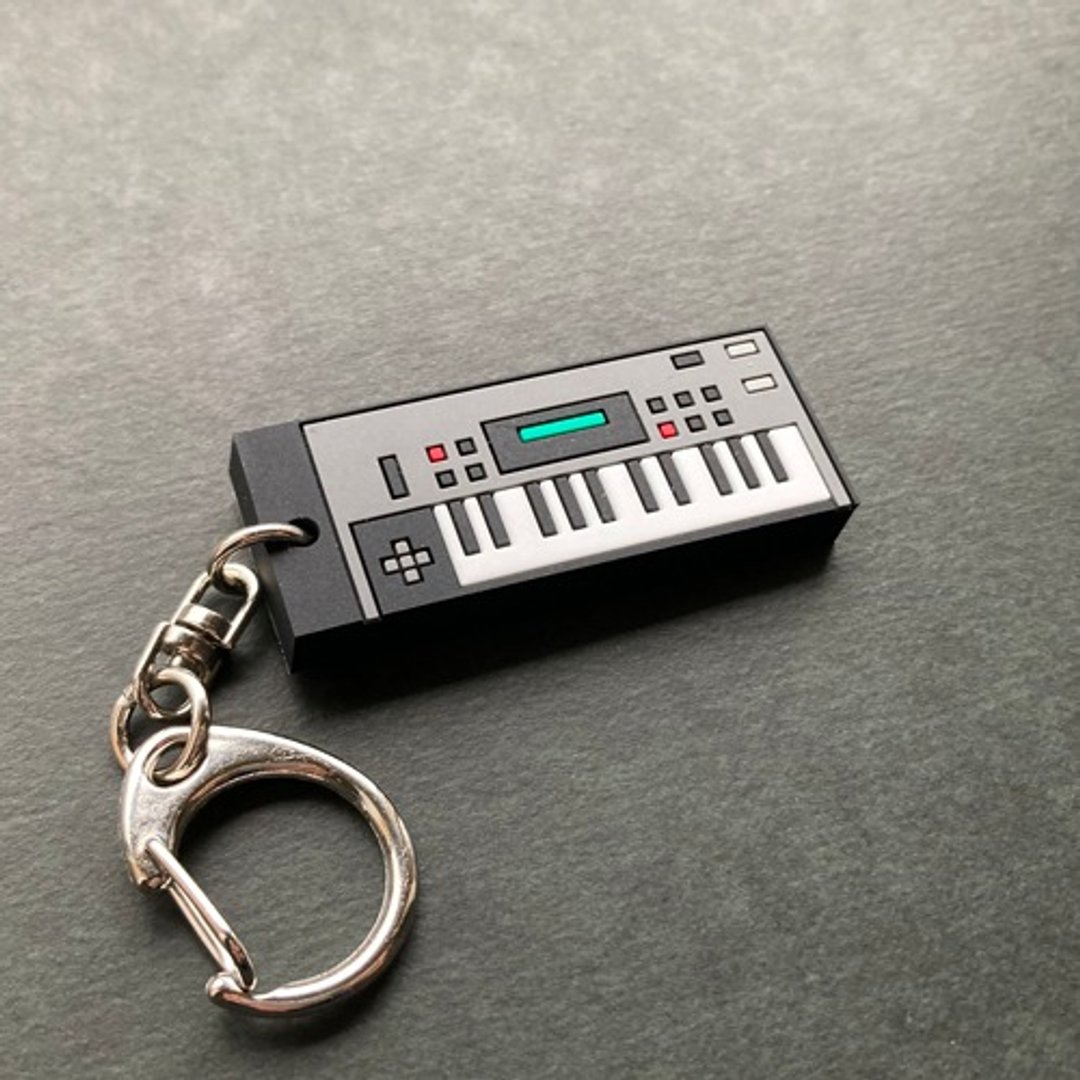 [Keychain] Synth Rubber Keychain / 04: PCM SYNTHESIZER - 吊饰 - 真皮 