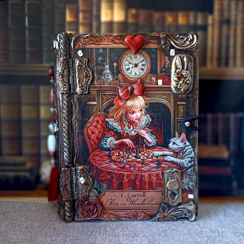 木制书盒、塔罗牌盒、爱丽丝梦游仙境盒、疯帽子盒、白兔 - 收纳用品 - 木头 红色