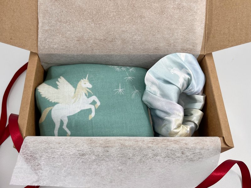 圣诞礼物 棉柔蒲公英独角兽长丝巾和小甜甜圈发圈礼盒 - 丝巾 - 丝．绢 蓝色