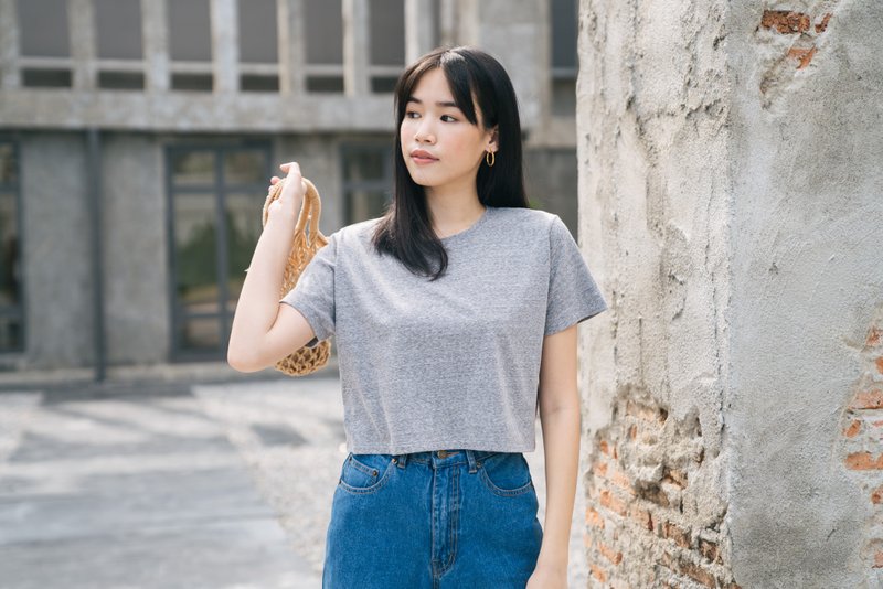 Crop Top - 女装 T 恤 - 棉．麻 灰色