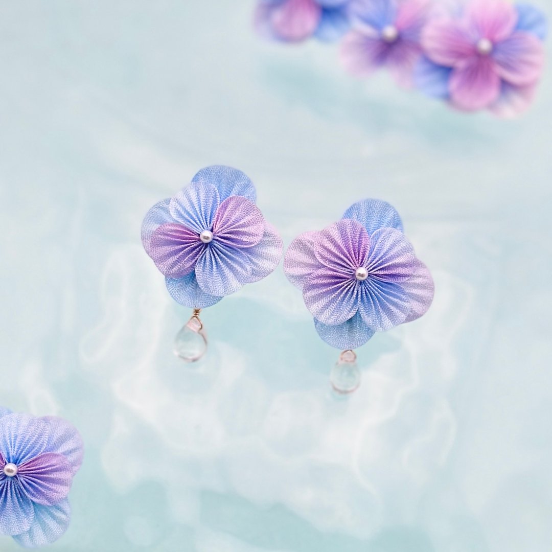 绣球花简约耳夹．手工染色丝绸／紫色渐层．母亲节礼物．つまみ细工．日系小物．日落．天空．透明．透视感．夏季 - 耳环/耳夹 - 丝．绢 紫色