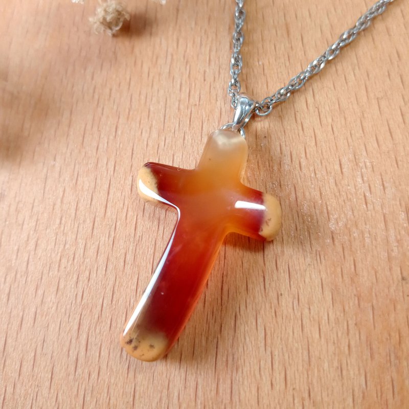玉坠 造型玉坠-十字造型 椰化玉/双面可配戴/ - 项链 - 玉石 红色
