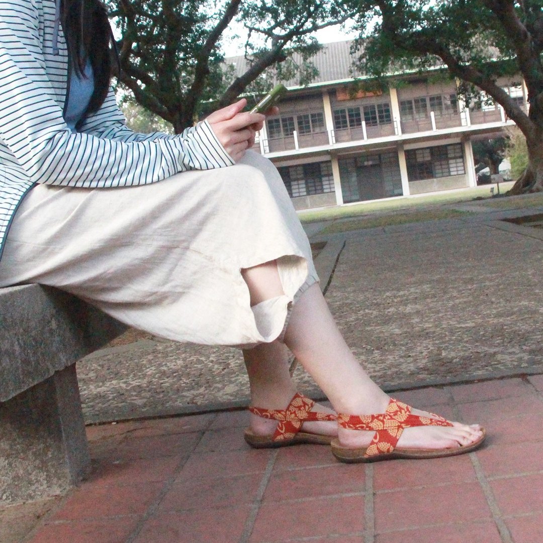 【漫步在云端  日风红】经典乐活/弹力莱卡布料/真皮软木气垫鞋 - 男女凉鞋 - 真皮 红色