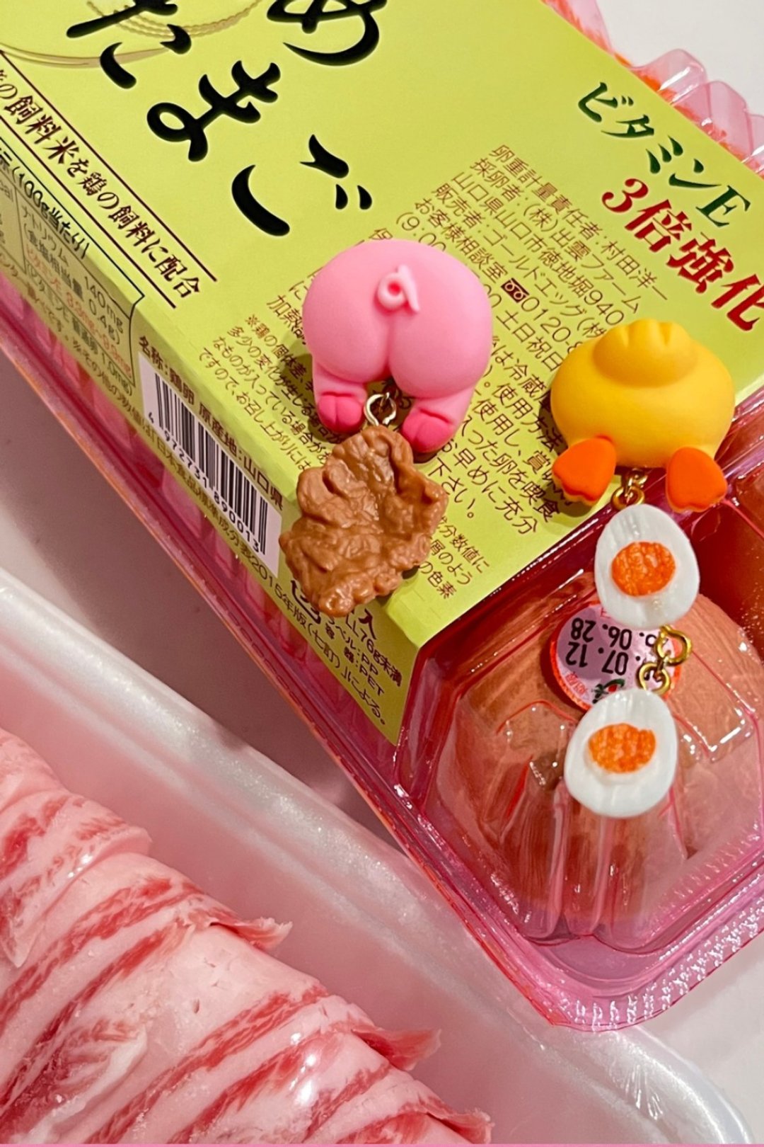 猪屁屁×肉 & 小鸡×水煮蛋 不对称耳环 – 手工可爱趣味饰品 - 耳环/耳夹 - 树脂 