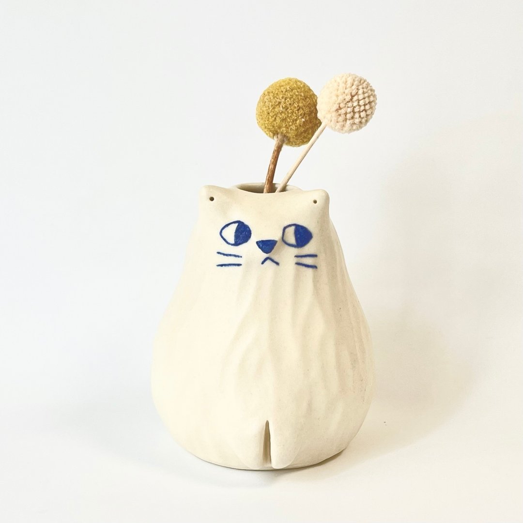 【日本作家手工】猫咪花瓶 - 花瓶/陶器 - 陶 白色