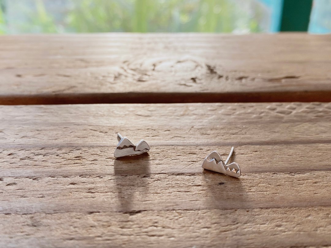 Outline Earring 山棱 - 耳环/耳夹 - 纯银 银色