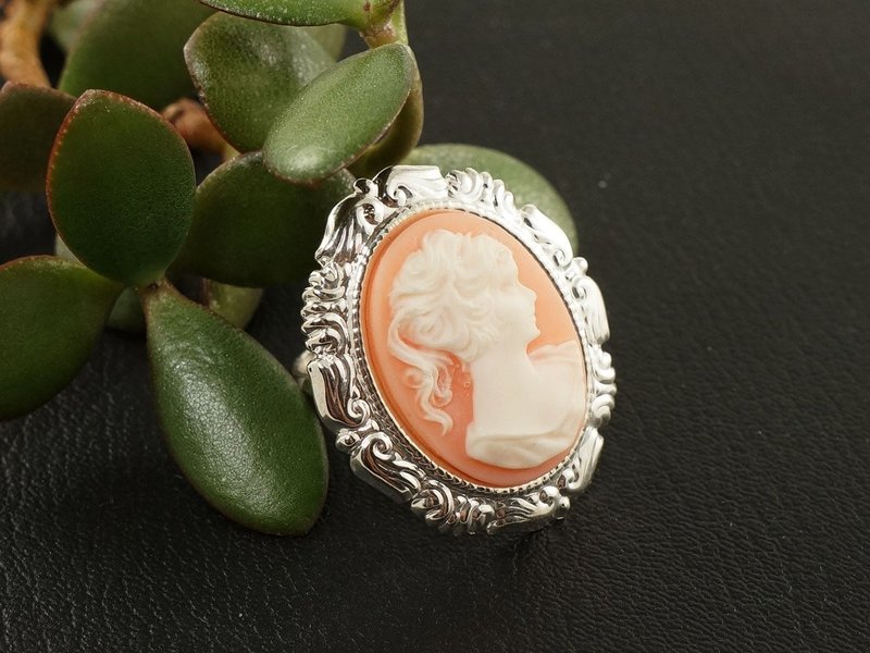 White Pink Lady Girl Cameo Large Oval Silver Adjustable Ring Woman Jewelry Gift - 戒指 - 其他材质 粉红色