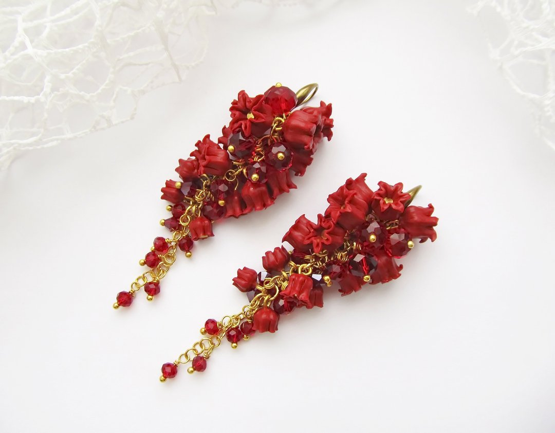 Red flower earrings Dangle red earrings Long drop earrings Cute floral earrings - 耳环/耳夹 - 粘土 红色