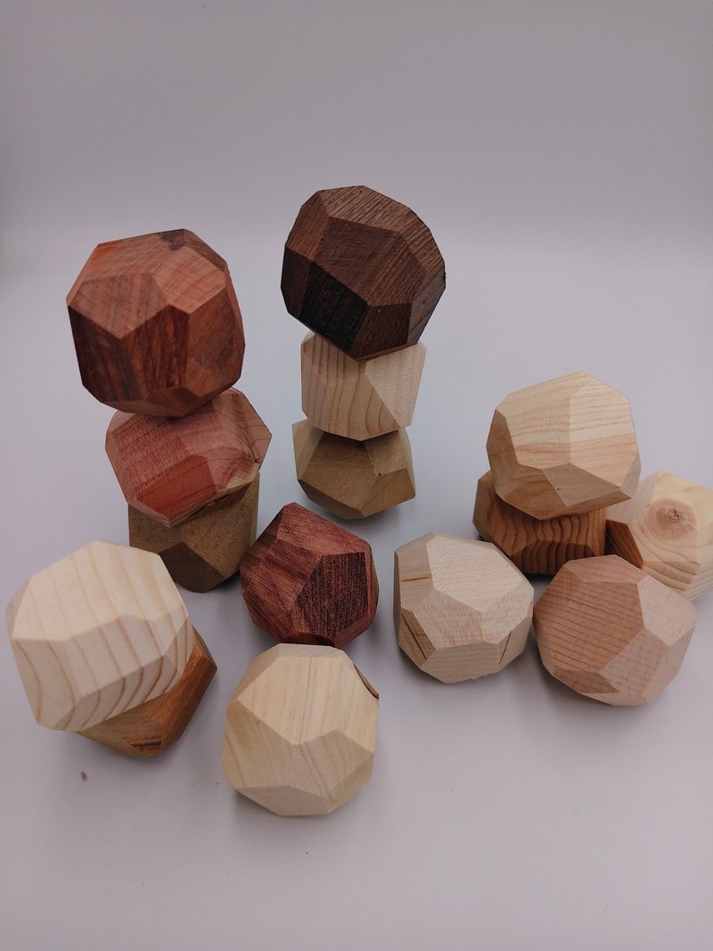 小 木石头 积木 叠叠乐  原木 无上漆 台湾制造 - 摆饰 - 木头 