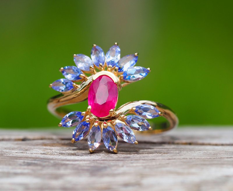 14k  gold ring with ruby and tanzanite. - 戒指 - 贵金属 金色
