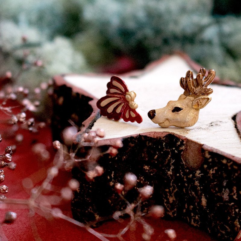 Butterfly Deer Earrings Butterfly Deer PA510 - 耳环/耳夹 - 其他金属 红色