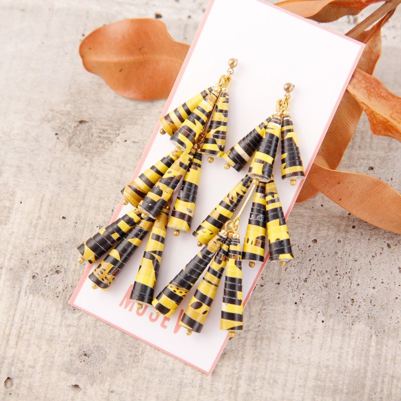 MUSEV浮夸女大黄蜂纸珠耳环 - 耳环/耳夹 - 纸 黄色