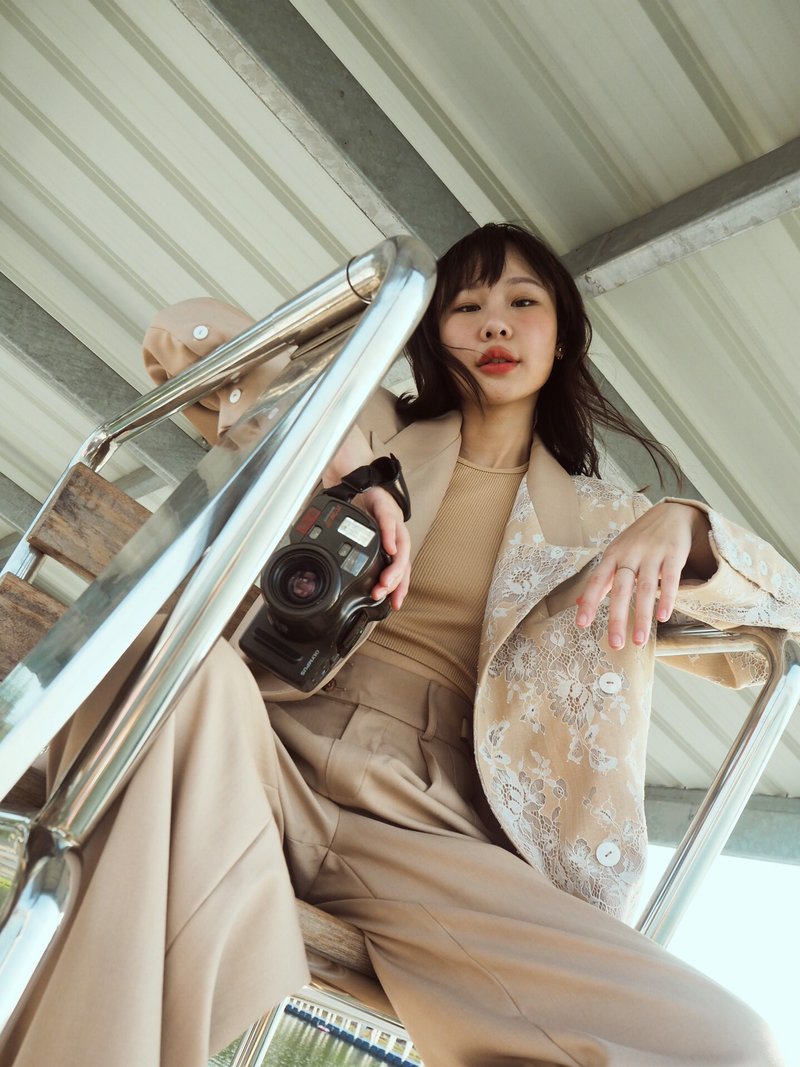 Darwent oversized lace blazer in caramel - 女装上衣 - 其他材质 咖啡色