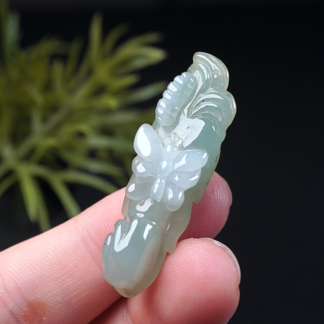【蜕变】冰种翡翠巧雕蝴蝶叶子项链 | 天然缅甸玉A货翡翠 | 送礼 - 吊饰 - 玉石 绿色