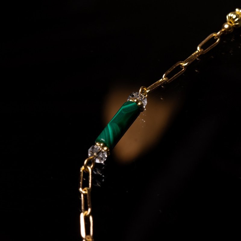 【旅行祭】尼罗河的馈赠 l 孔雀石红石榴白水晶黄铜项链 N0039 - 锁骨链 - 宝石 