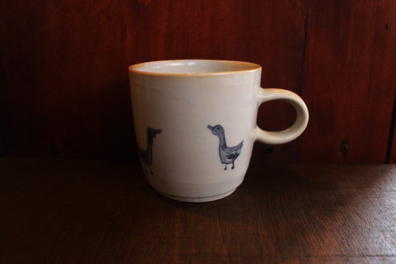 lelecoco . 有你真好_ 手拉胚鸭鸭马克杯 / 纯手作陶瓷 - 咖啡杯/马克杯 - 瓷 白色