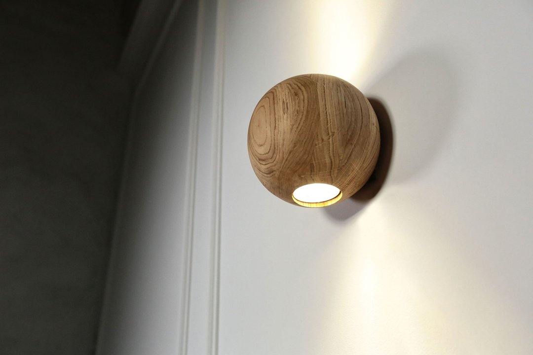 橡木壁灯、手工木质壁灯、北欧现代 LED 壁灯 - 灯具/灯饰 - 木头 