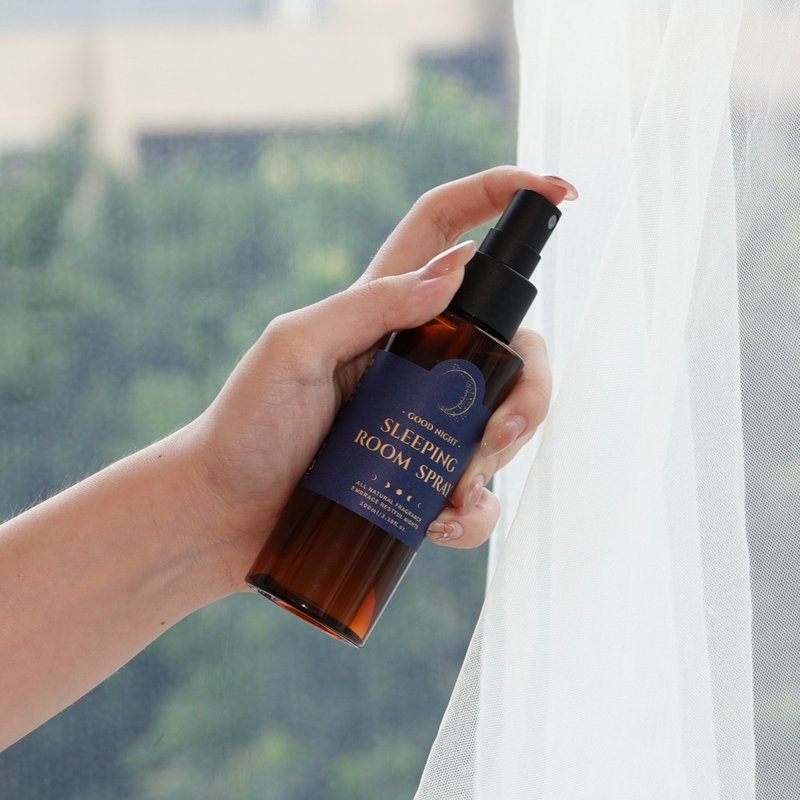 NRN Good Night Sleeping Room Spray 晚安睡眠空间喷雾 - 香薰/精油/线香 - 精油 