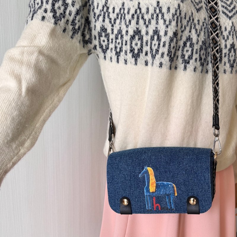 迷你侧背包 小方包 小废包 旅行 随行小包 开运新款 台湾工厂直营 - 侧背包/斜挎包 - 人造皮革 