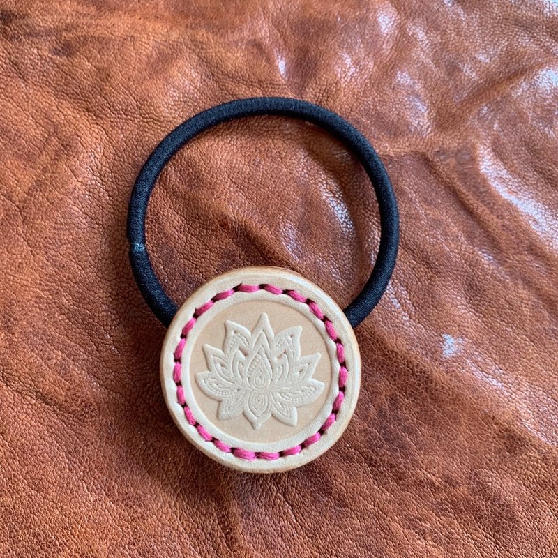 - 莲 - 皮革发圈 牡丹红 - 发饰 - 真皮 粉红色