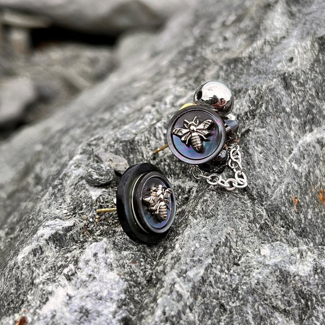 蜂后・黑蝶贝不对称中古重工手工耳环耳钉耳夹复古小众送礼原创 - 耳环/耳夹 - 贝壳 紫色