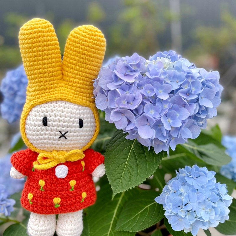 荷兰 Just Dutch | Miffy 米飞兔 和她的红色郁金香洋装+黄帽 - 玩偶/公仔 - 棉．麻 红色