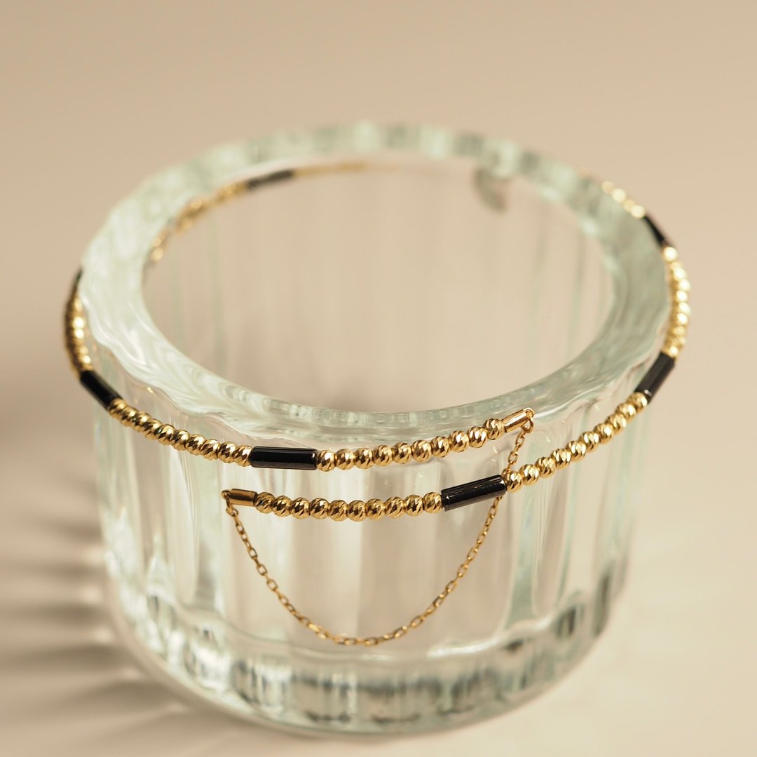 18K金金属球和黑色陶瓷手镯18K Gold Metallic Ball and Black Ce - 手链/手环 - 贵金属 