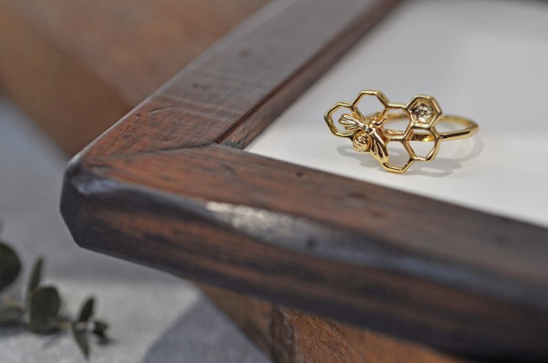 二毛银【昆虫蜜蜂系列─蜂巢小蜜蜂-戒指】银 or 金 - 戒指 - 银 银色