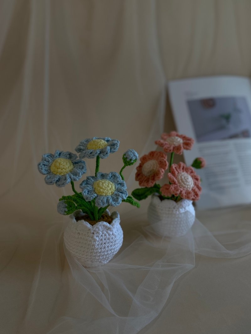 ZHII studio 马卡龙色小雏菊盆栽 编织花盆 礼盒包装 情人节花礼 - 干燥花/捧花 - 棉．麻 黄色
