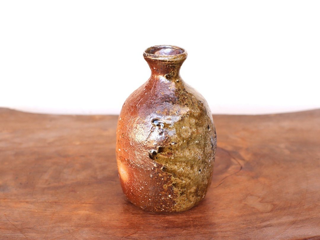Bizen ware sake bottle t-088 - 酒杯/酒器 - 陶 咖啡色
