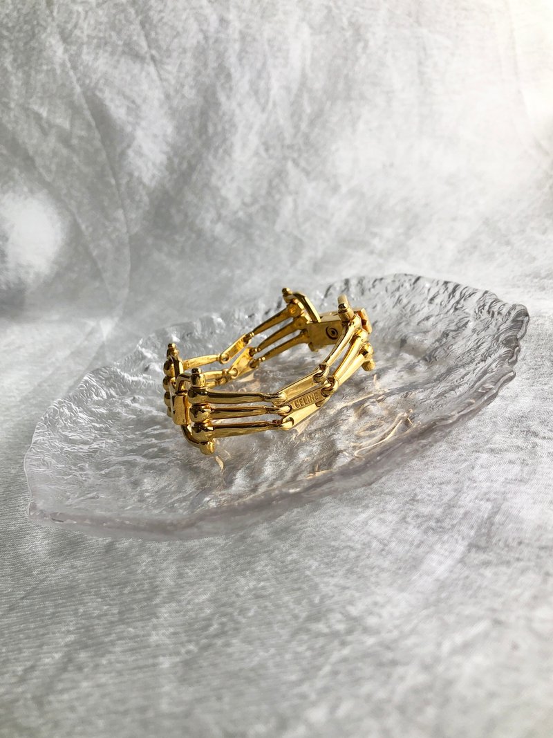 【日本直送，品牌二手包装】CELINE 手链金马衔扣 复古老款 BC77DR - 手链/手环 - 其他材质 金色