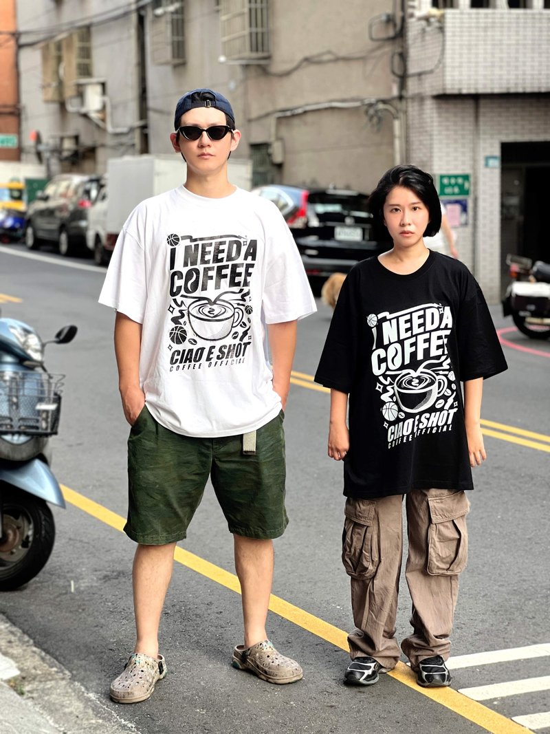 【敲一下I NEED COFFEE 】自创品牌潮流T-shirt / 男女都可穿搭 - 男装上衣/T 恤 - 棉．麻 