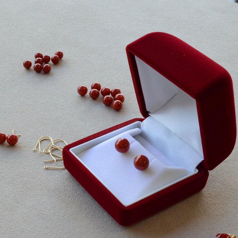 【稀有系列】18K红珊瑚耳环 珠形珊瑚 日本制造 血赤珊瑚 日本制 - 耳环/耳夹 - 宝石 