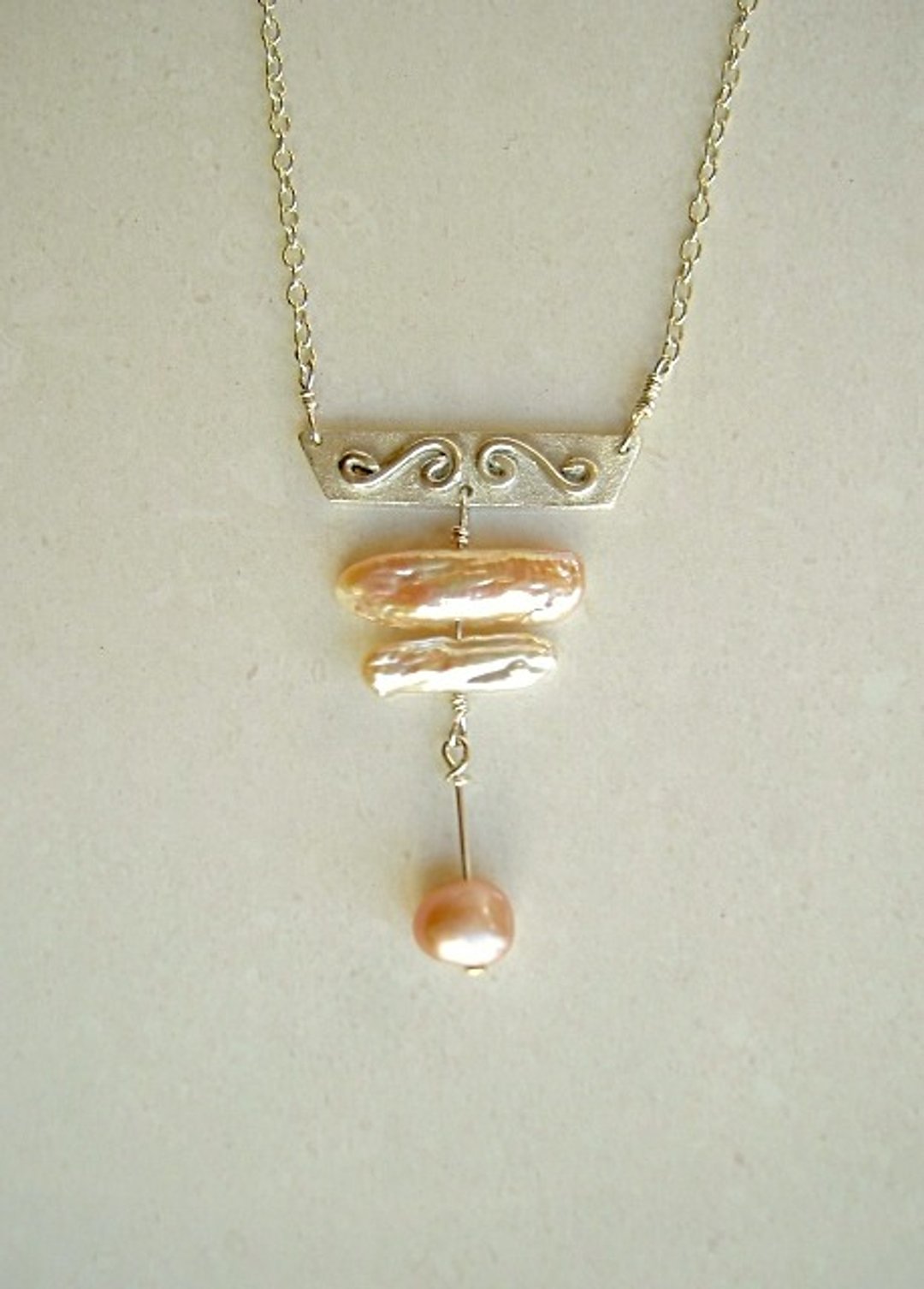 Silver plate and pearl necklace - 项链 - 宝石 银色
