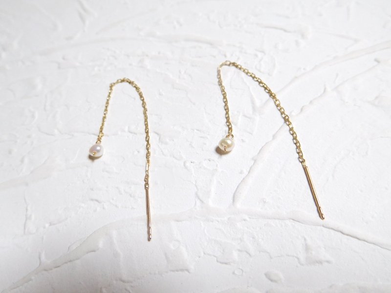 纯14K金细致迷你珍珠耳线 - 耳环/耳夹 - 其他金属 卡其色