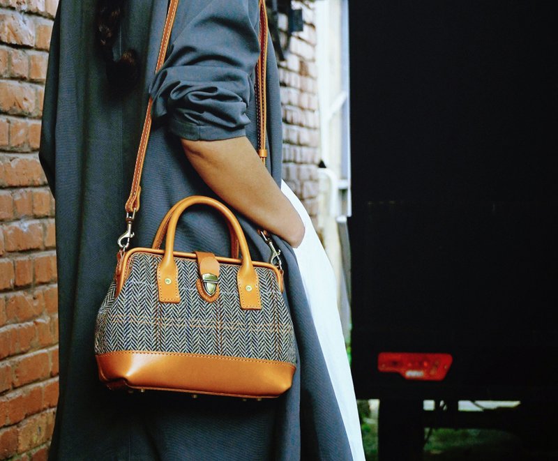 【羊毛拼皮医生包】Harris Tweed医生包英倫風手作手提斜背兩用 - 侧背包/斜挎包 - 真皮 橘色