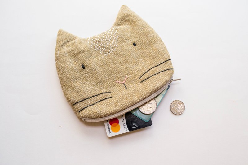 Taupe Cat small zip pouch case - 皮夹/钱包 - 棉．麻 卡其色
