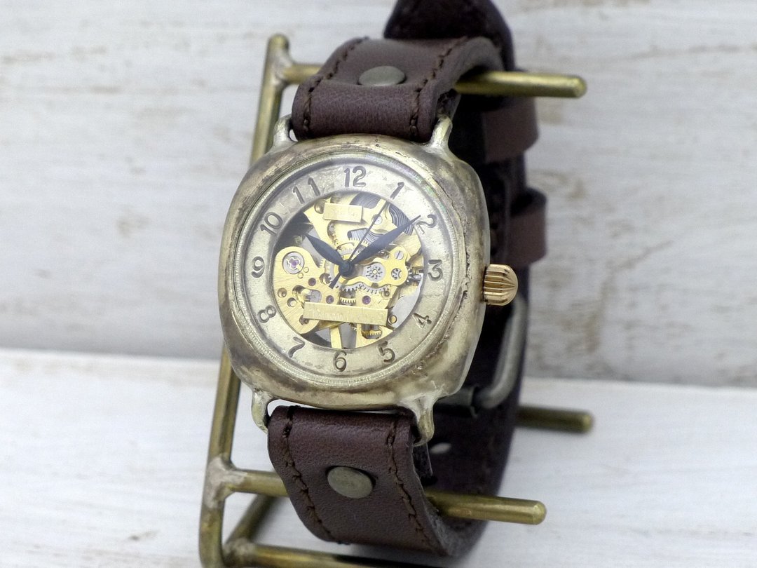 Handcraft watch BHW127 Manual winding Brass 33mm cushion case Sewing machine stitch BR Arabic numerals Hand craft watch - 女表 - 铜/黄铜 金色