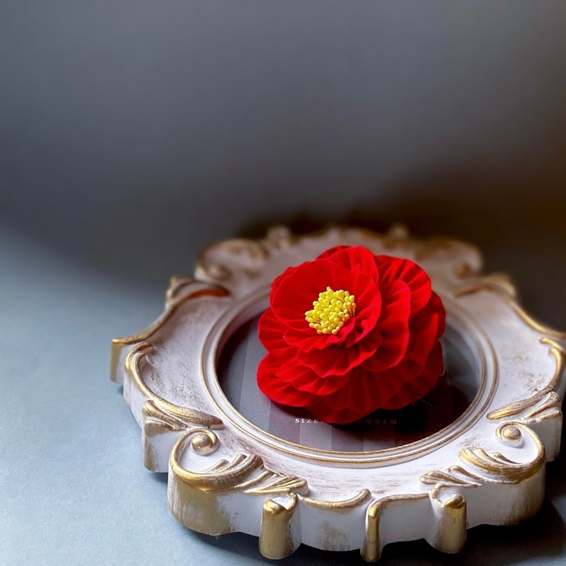 Tsumami zaiku 牡丹花饰夹 胸针或发饰 适用于毕业典礼 袴和服造型 - 胸针 - 丝．绢 红色