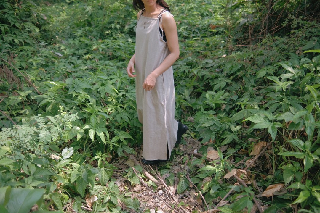 Should String Onepiece | Natural Wood Bark Dyed | Hand Woven cotton - 洋装/连衣裙 - 棉 卡其色