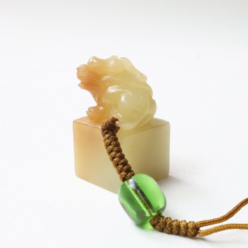 姓名印章手工客制寿山芙蓉石古兽钮方章 - 印章/印台 - 石头 橘色